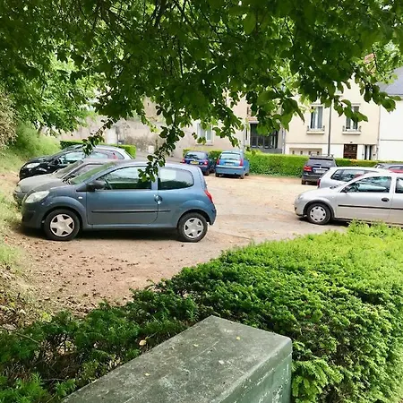 Petite Maison T2 Avec Terrasse Pres De La Loire