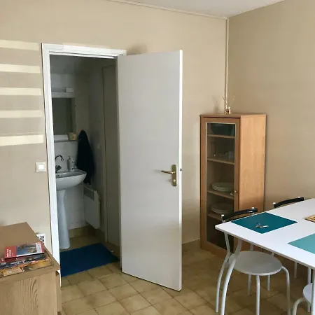 Petite Maison T2 Avec Terrasse Pres De La Loire Tours