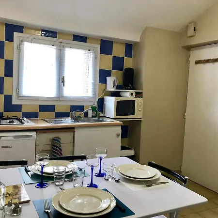 Petite Maison T2 Avec Terrasse Pres De La Loire Tours
