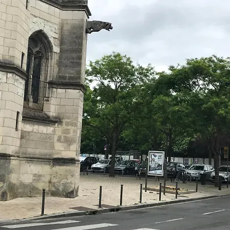 Petite Maison T2 Avec Terrasse Pres De La Loire Apartamento *