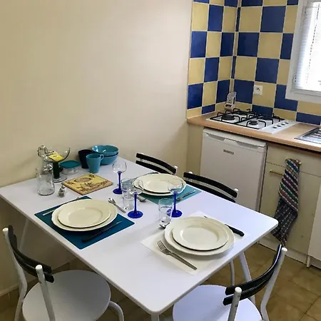 Petite Maison T2 Avec Terrasse Pres De La Loire * Tours