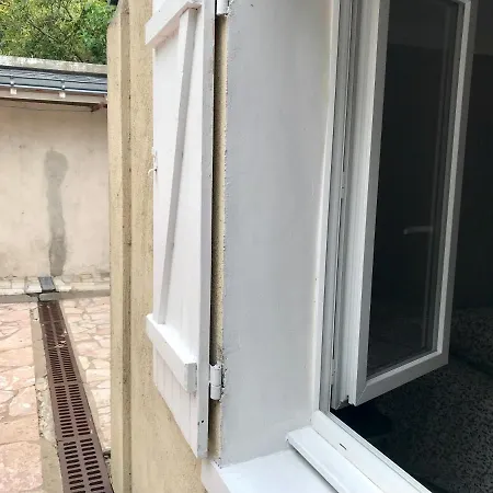 Petite Maison T2 Avec Terrasse Pres De La Loire Tours