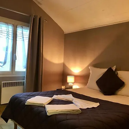 Petite Maison T2 Avec Terrasse Pres De La Loire *